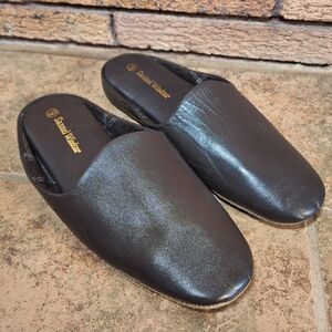Samuel Windsor Size 9 Brown Leather Slippers